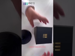 इत्र की बोतलों का पैकेजिंग